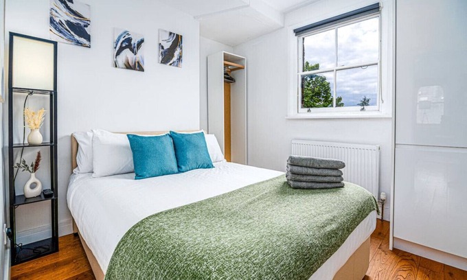 Kilburn Apartment | West Hampstead Hub 1 bedroom apartment within easy access to the City Centre