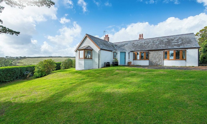 Lydstep Cottage | Westhills, Holiday Cottage Lydstep, Sleeps 7, 3 bedrooms, bathrooms