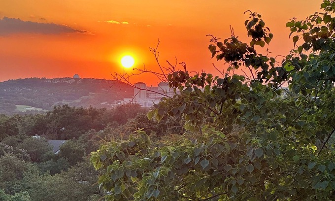 Lost Creek House | Westlake 4bd Home with Stunning Hill Country Views