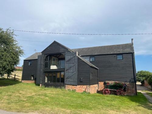 Manningtree House | Wheatsheaf Barn