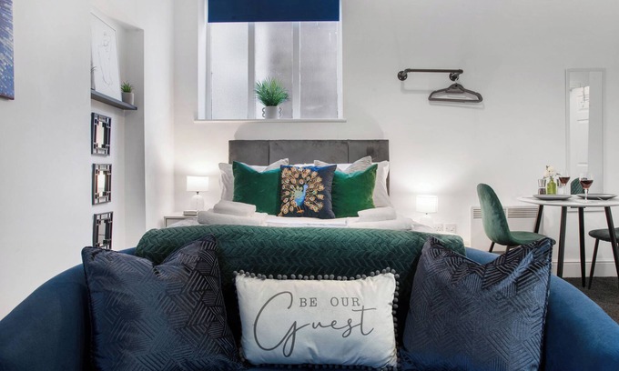 Pontrilas Apartment | WhiskAwayStays - No. 58 Studio - No. 3