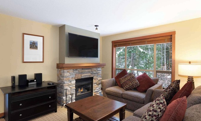 Blackcomb Condo | Whistler - Horstman House - 3 Bedroom #206