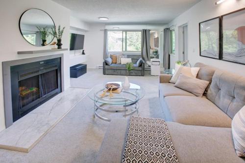 Whistler Creekside House | WhistlerCreekLodge 208