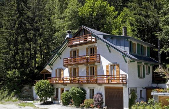 Argentiere House | White Chalet