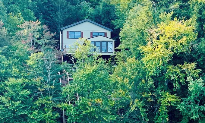 Woodgate House | White Lake Waterfront Camp