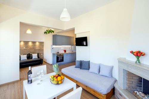 Rethymno Apartment | White Lily