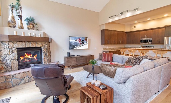 Peak 8 House | White Wolf 962