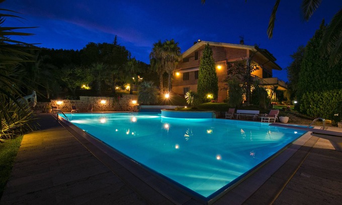 Grottammare Villa | WHOLE COUNTRY HOUSE PARK POOL FOR 10 PAX AND MORE FROM THE HILL TO THE SEA IN 5 M