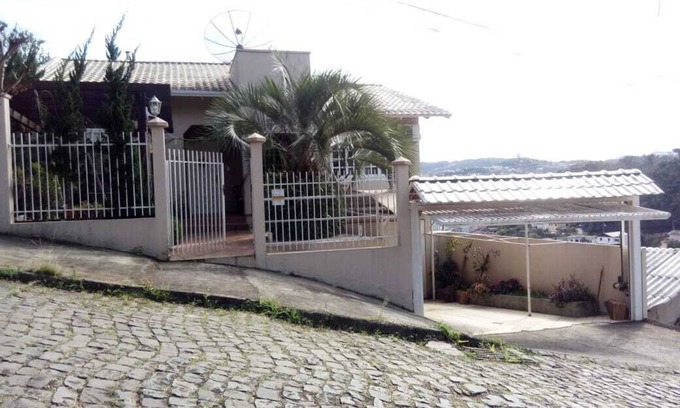 Concordia House | whole house in Concordia