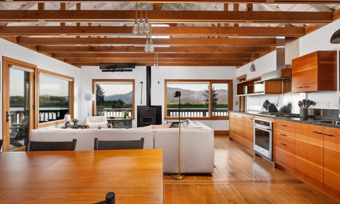 Nehalem House | Wild Run River House
