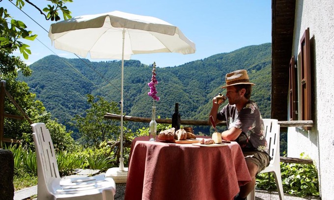 Isorno Apartment | Wild Valley Secluded Apartment 3