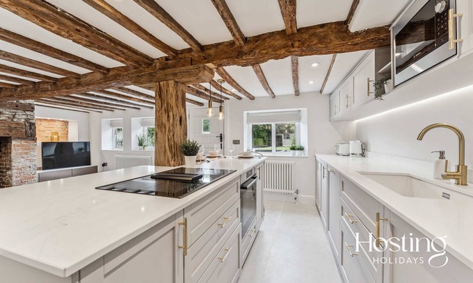 Wallingford House | Willowbrook Cottage - 3 Bed Countryside Escape