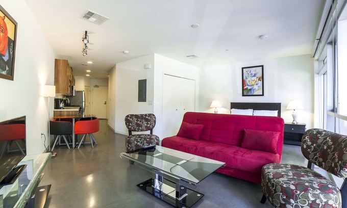 City West Apartment | Wilshire Residence Apartment