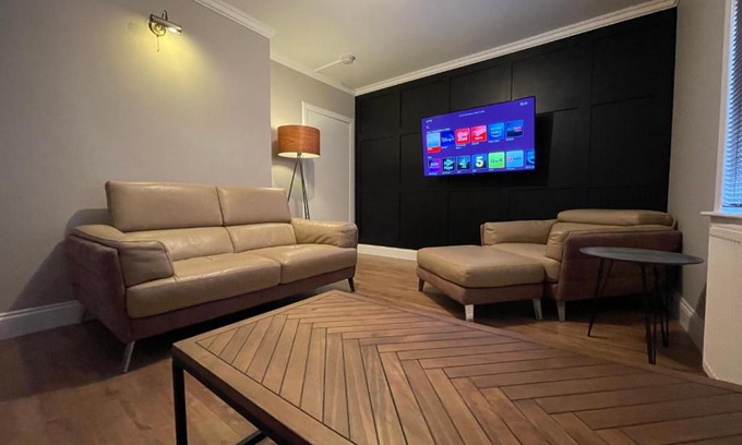 Falkirk House | Windsor House