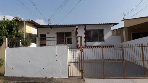 San Miguelito Bed & Breakfast | Windy Hill - Cerro Viento
