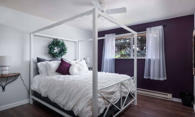 Newberg House | Wine Country Bungalow With Patio Overlooking Vineyard and Chehalem Mountains, *Pet Friendly*