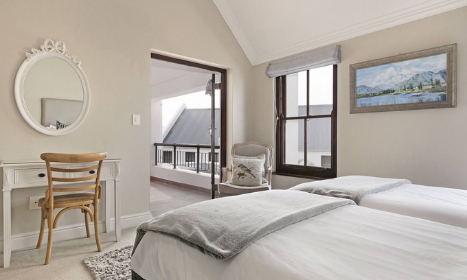 Stellenbosch House | Winelands Golf Lodges 26