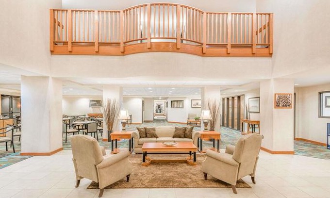 Lima Hotel | Wingate by Wyndham Lima