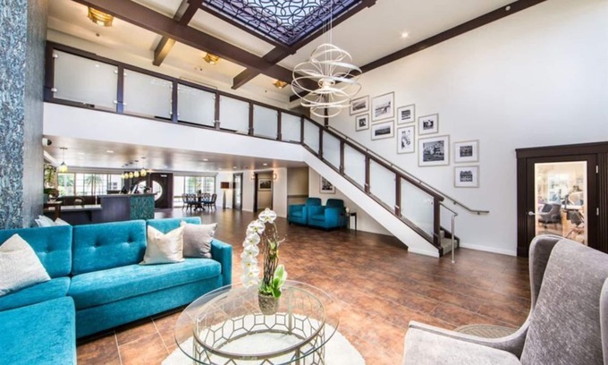 Solana Beach Condo | Winner Circle 1BR Condo with Outdoor Pool and Tennis Court