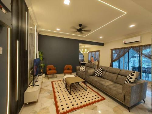 Kampung Simee House | WinStay Ipoh 16pax with Karaoke and snooker