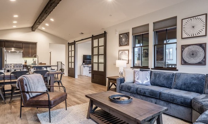 Mammoth Lakes House | Winter Availability! Welcoming, Modern Condo with Three Bedrooms plus a Flex Bonus Room
