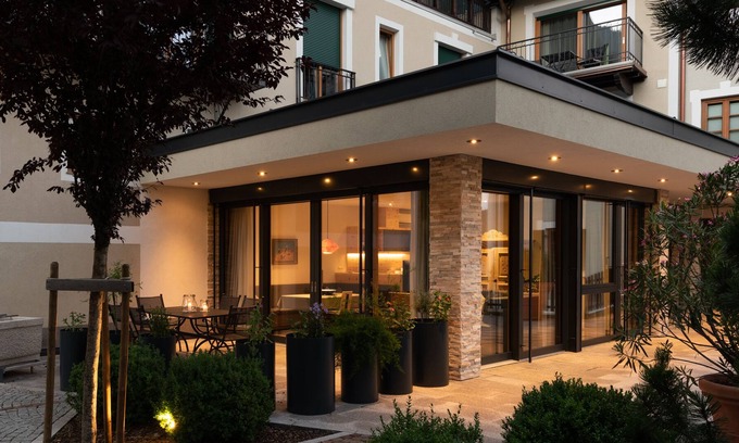 Hoetting Apartment | "Winter Garden" Innsbruck