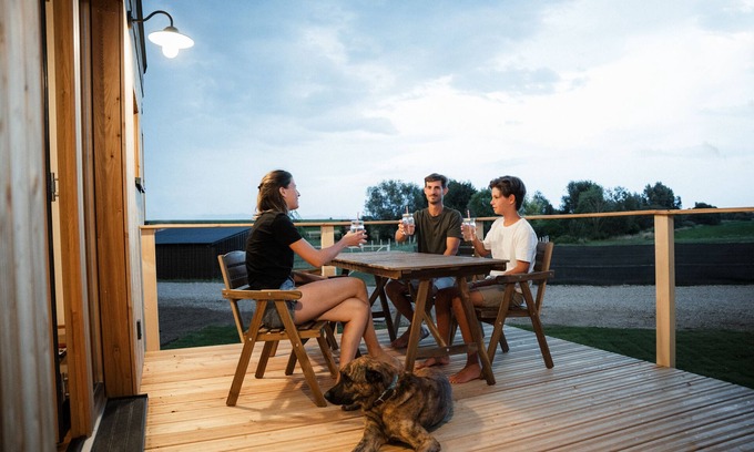 Oberschneiding House | Wohnwagon Paul - Autarkie Erleben! Tiny House