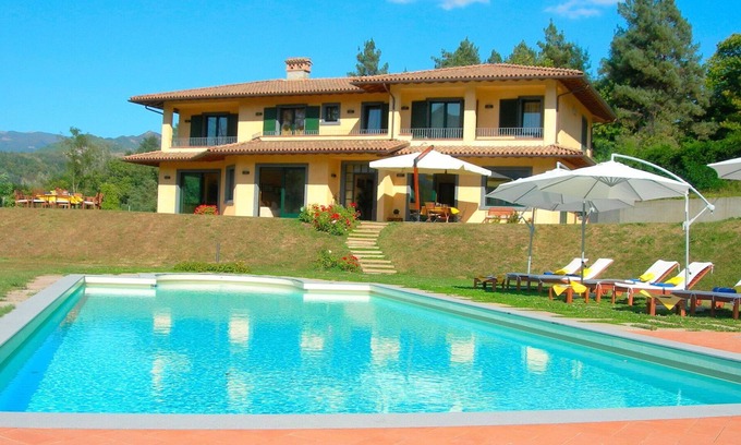 Castelnuovo di Garfagnana Villa | Wonderful private villa for 14 guests with WIFI, private pool, hot tub, TV, patio and panoramic .