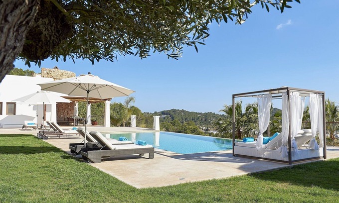Sant Carles de Peralta Villa | Wonderful Ibiza Villa | Villa Norbert | 4 Bedrooms | Spacious Furnished
