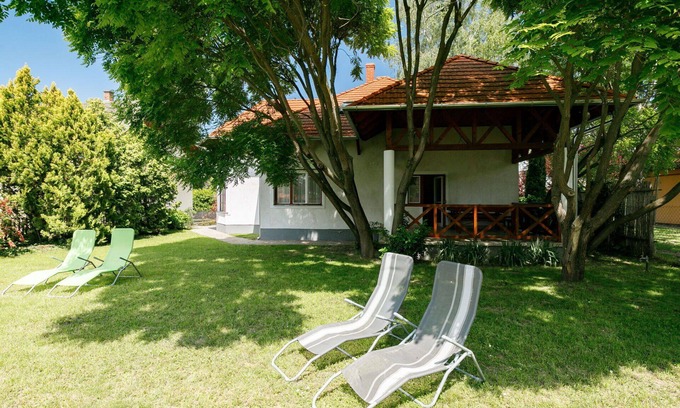 Balatonboglar House | Wonderful private villa for 12 guests with WIFI, A/C, TV, patio and pets allowed