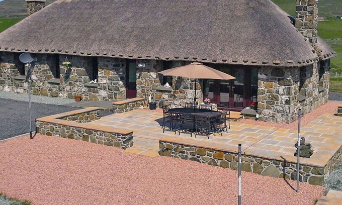 Uig House | Wonderful private villa for 6 guests with WIFI and TV