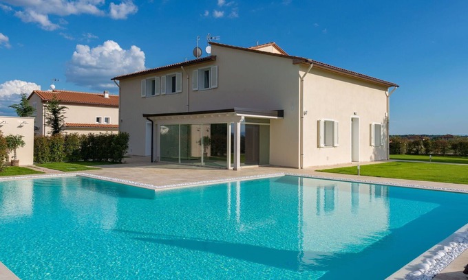 Monsummano Terme Villa | Wonderful private villa for 13 people with hot tub, A/C, sauna, WIFI, private pool, TV and patio