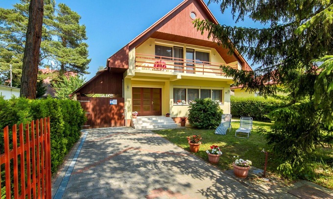 Balatonfenyves House | Wonderful private villa for 6 people with A/C, WIFI, TV and terrace