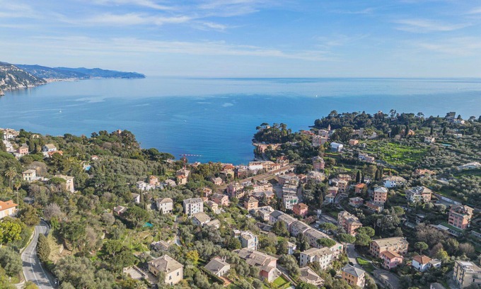 Rapallo Villa | Wonderful private villa for 8 people with WIFI, A/C, TV, patio and pets allowed