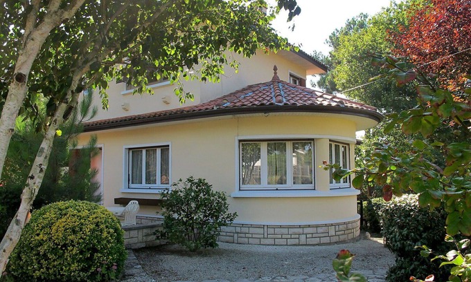 Mimizan House | Wonderful private villa for 5 guests with WIFI, TV, terrace and pets allowed