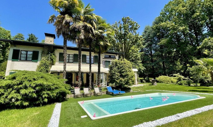 Sirtori Villa | Wonderful private villa for 14 people with private pool, hot tub, WIFI, TV, patio and pets allowed