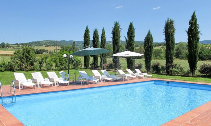Porrena Villa | Wonderful private villa with WIFI, private pool, TV, patio, pets allowed and panoramic view
