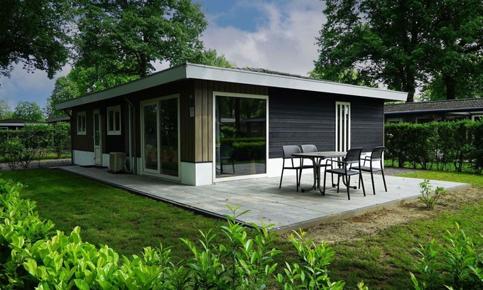Susteren House | Wonderful private villa for 6 people with WIFI, pool, TV and terrace