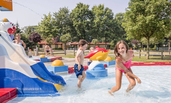 Susteren House | Wonderful private villa for 14 guests with WIFI, pool, TV and terrace