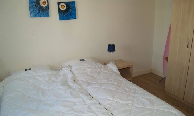 Susteren House | Wonderful private villa for 4 people with pool, WIFI, TV and terrace