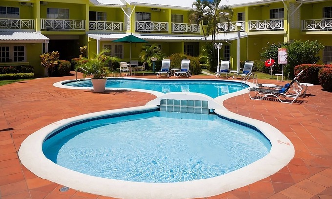 Rodney Bay Hotel | Wonderful Trip! 3 Family-friendly Units with Free Parking, Outdoor Pool!
