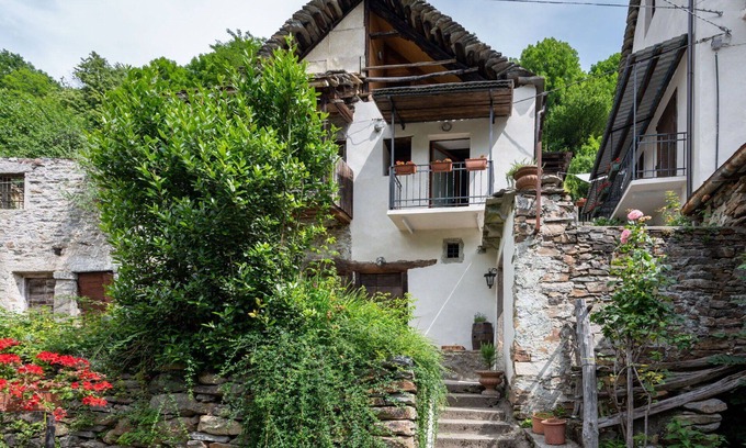 Bognanco House | Wonderful villa for 2 people with TV, terrace and pets allowed