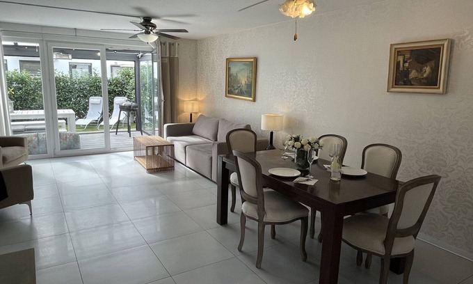 Breisach House | Wonderful villa for 6 people with WIFI, TV and terrace