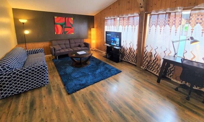 Forks Cabin | Wood Haven - Cute Cottage