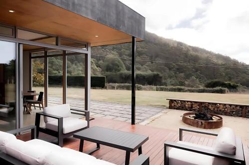 Woodbridge House | Woodbridge Hill Country Escape