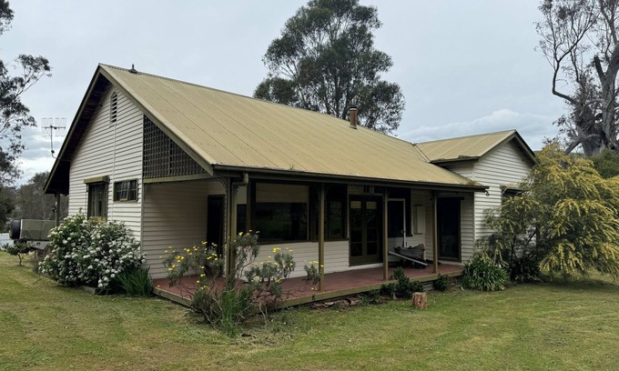 Bonnie Doon House | Woodfield Glen – Family & Pet Friendly!