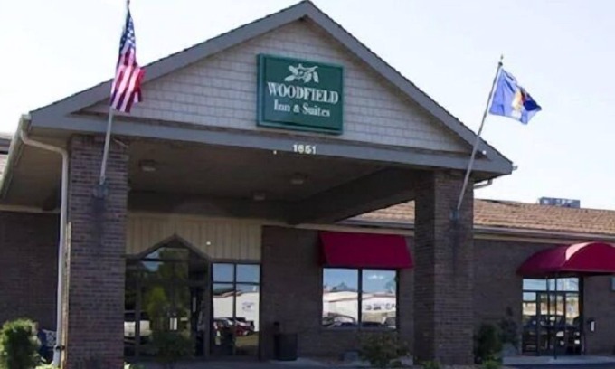 Marshfield Hotel | Woodfield Inn and Suites