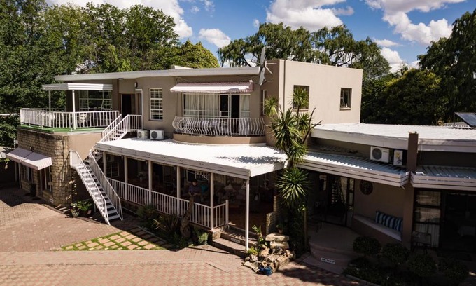 Ficksburg House | Woodpecker Guesthouse