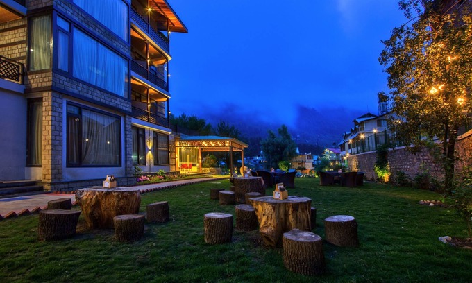 Old Manali Hotel | WoodRock Hotel Manali