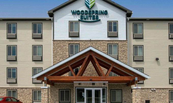 Barclay-Kingston Hotel | WoodSpring Suites Cherry Hill